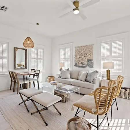 30A Beach Villa Steps To Beach Dog Friendly With Peloton And Bikes